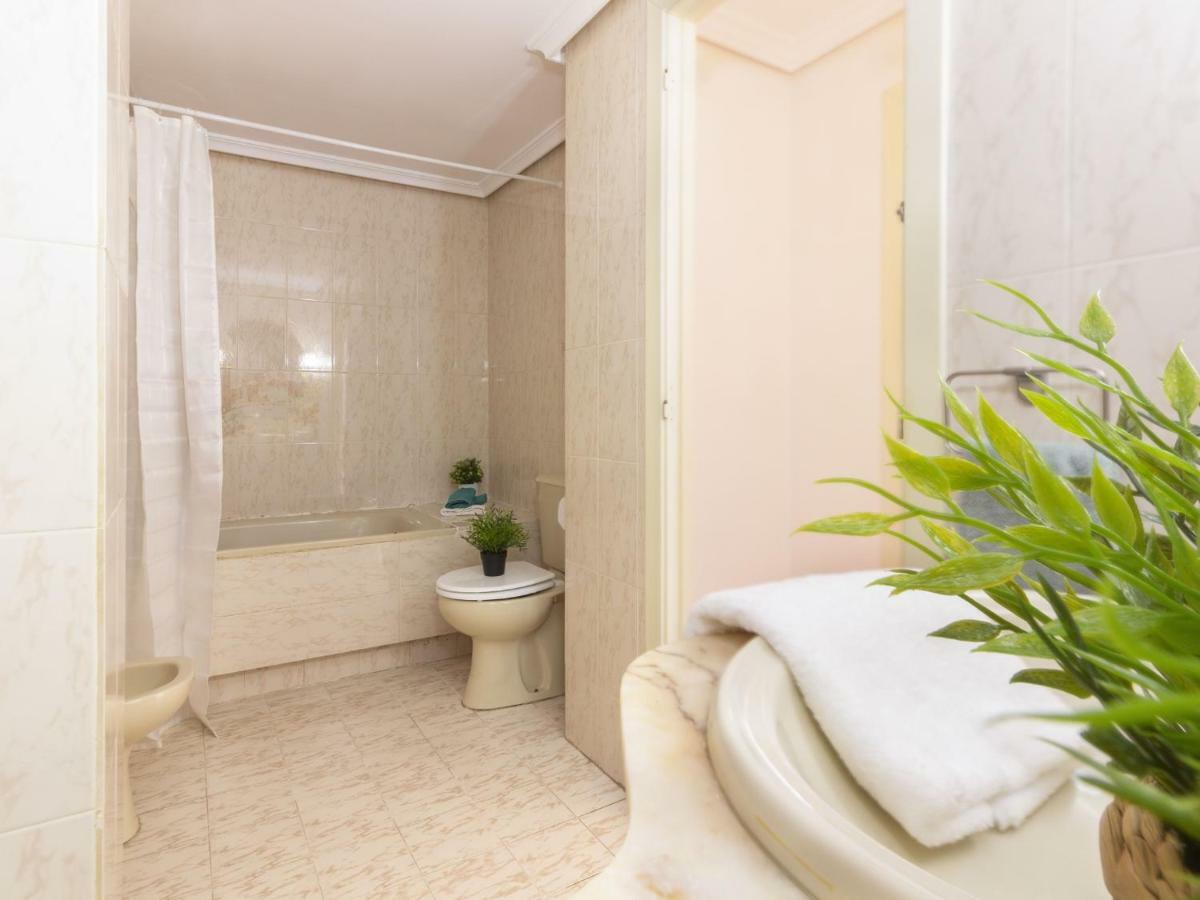 Homes & Go Albeniz Basic La Pineda Extérieur photo